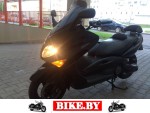 Yamaha T-Max photo