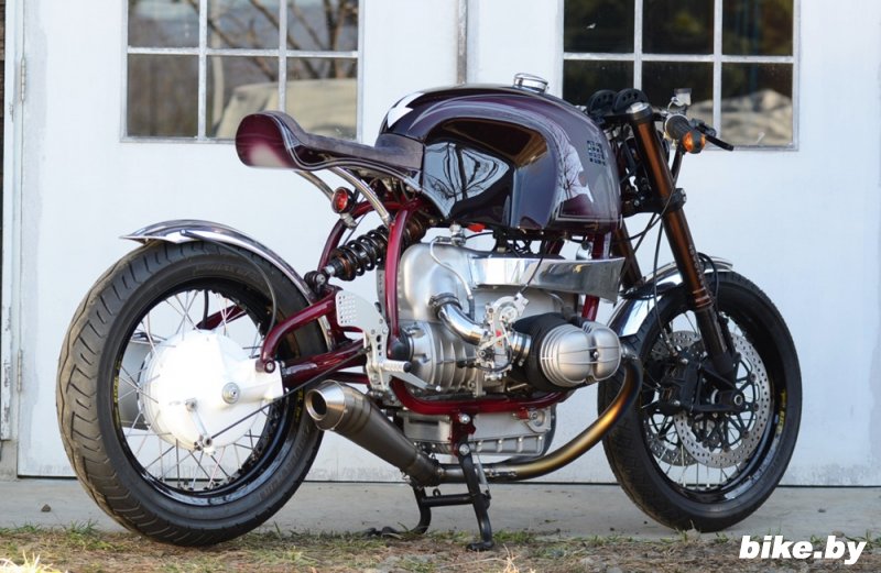 46Works:   BMW R100S