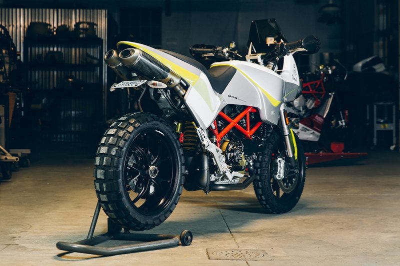  :  Ducati Hypermotard Dakar